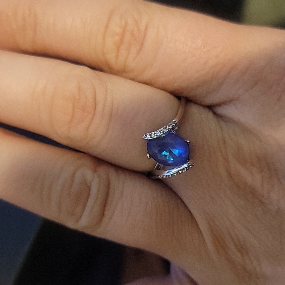 Size 7 galaxy/ northern lights ring